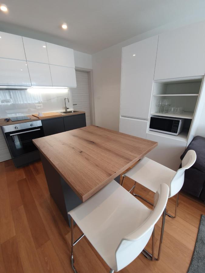 Apartman Leona 4*, Kantrida Rijeka Exterior photo