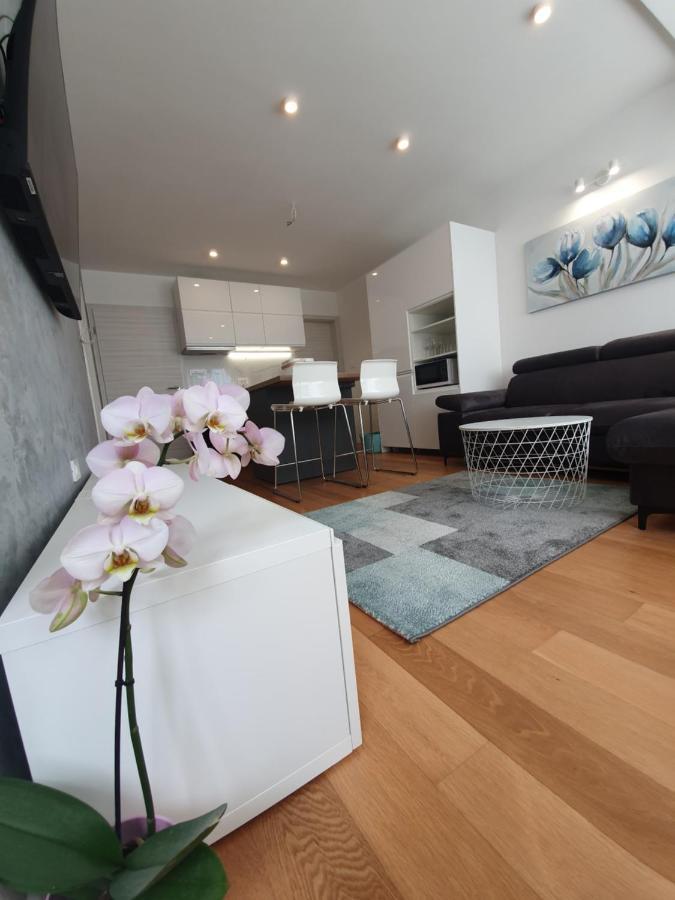 Apartman Leona 4*, Kantrida Rijeka Exterior photo