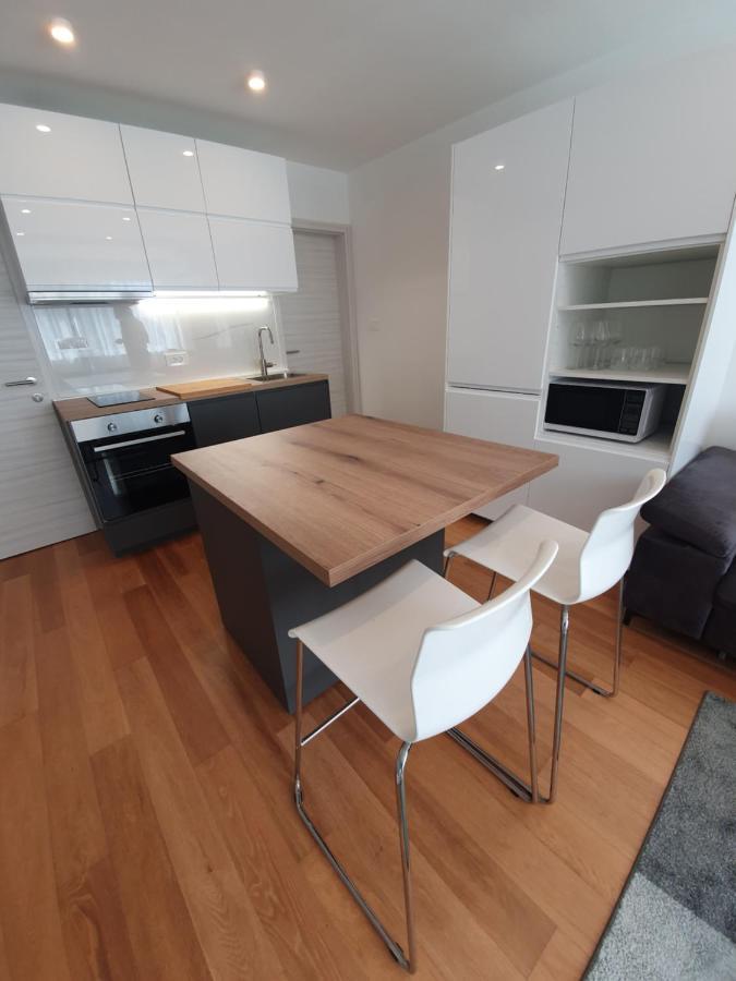 Apartman Leona 4*, Kantrida Rijeka Exterior photo