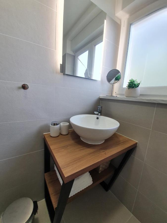 Apartman Leona 4*, Kantrida Rijeka Exterior photo